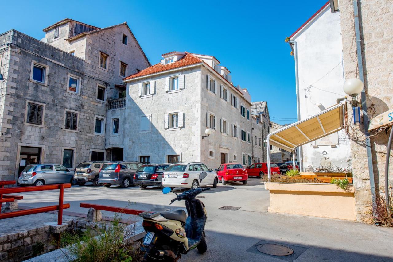 Heritage Villa Vitturi Sea View Kaštela エクステリア 写真