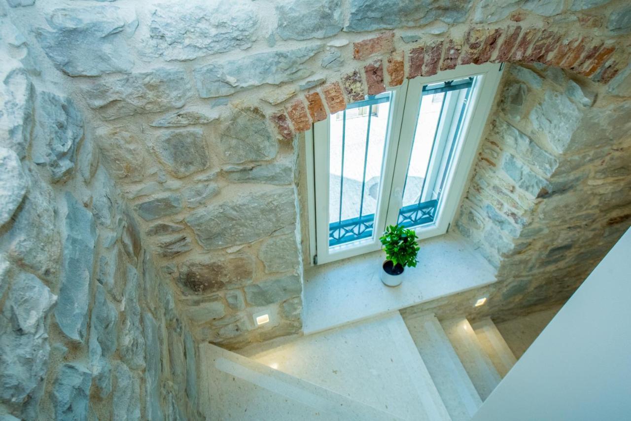 Heritage Villa Vitturi Sea View Kaštela エクステリア 写真
