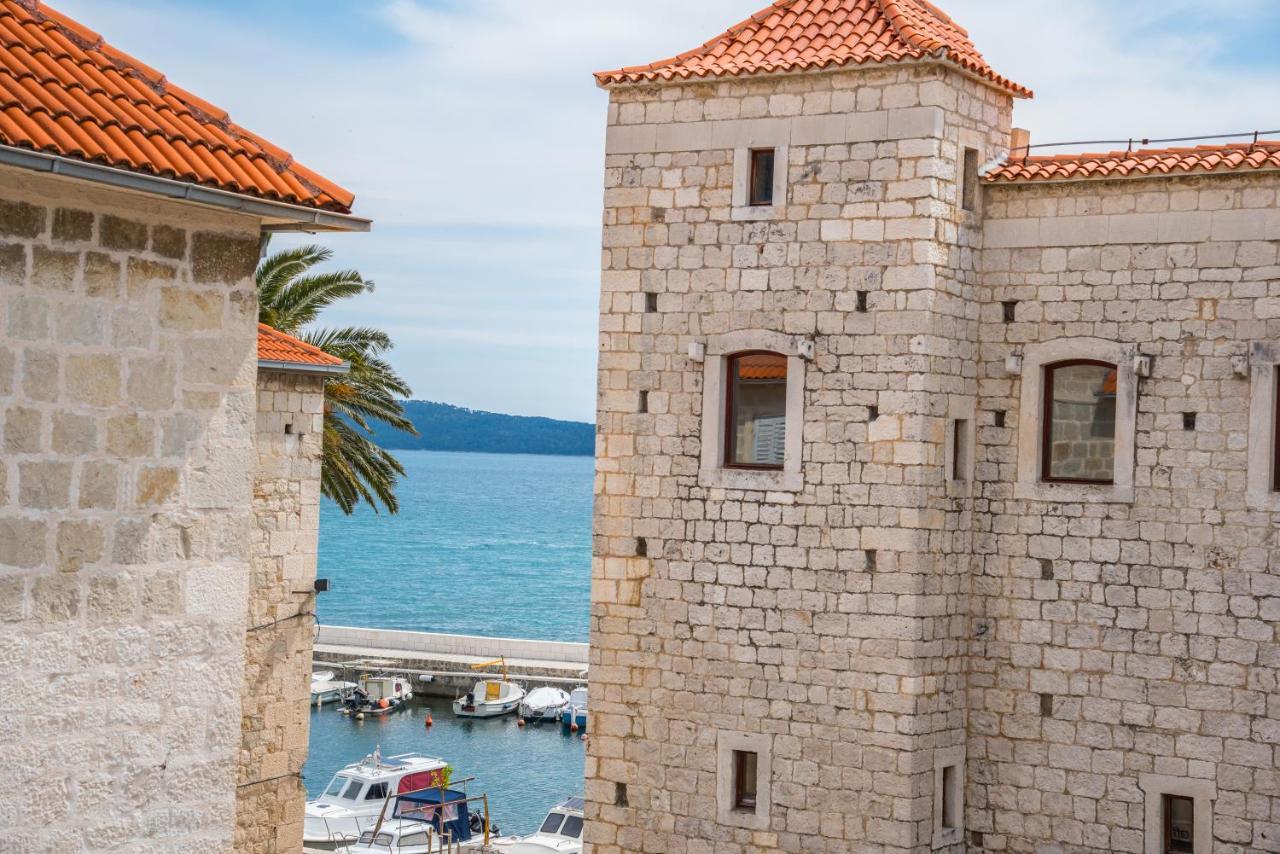 Heritage Villa Vitturi Sea View Kaštela エクステリア 写真